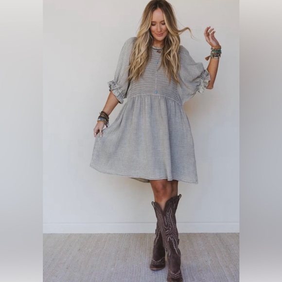 Easel Women's Dress in Mineral Wash Ash color - Picture 2 of 8